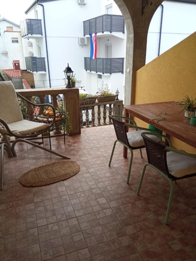 Apartments Tomic Vodice Exterior foto